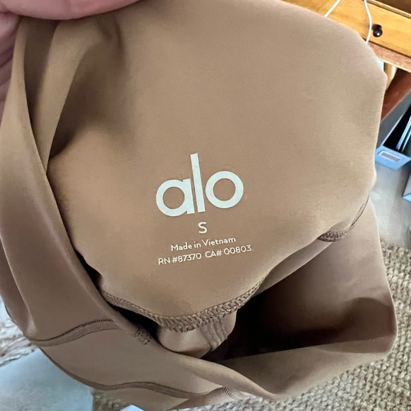 Alo 7/8 High-waisted Airlift Leggins - Picture 4 of 4